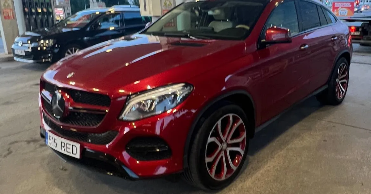 Vargad viisid maja eest tuntud diskori pereauto. «Tagasi koju läksime rongiga.»