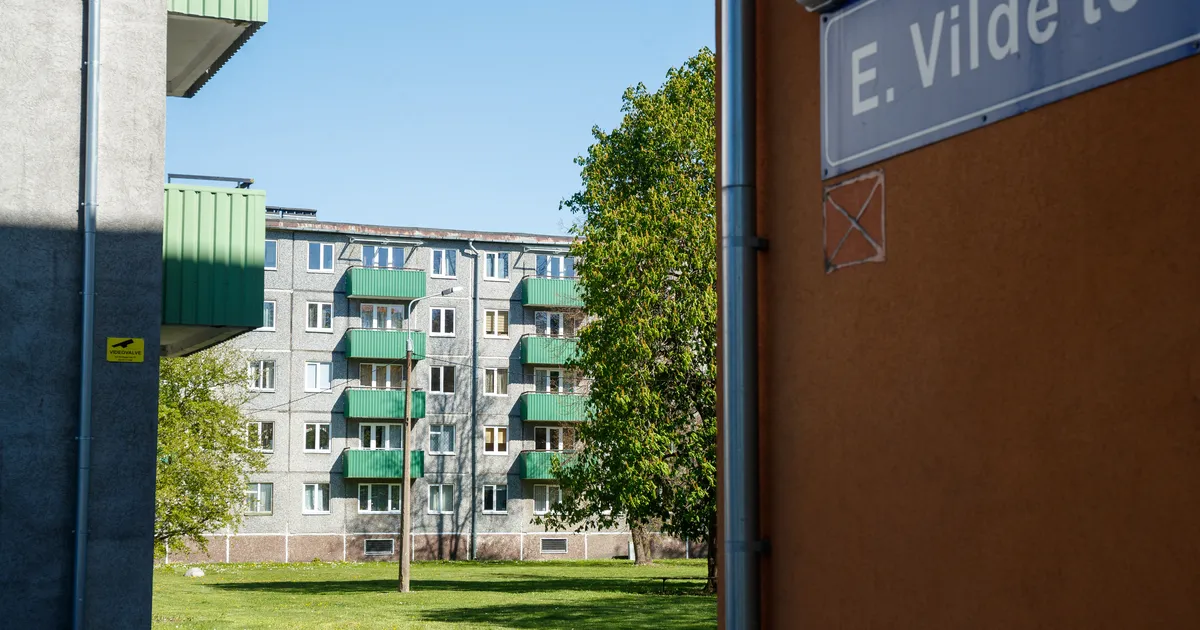 Koer pani oma peremehe rõdule luku taha