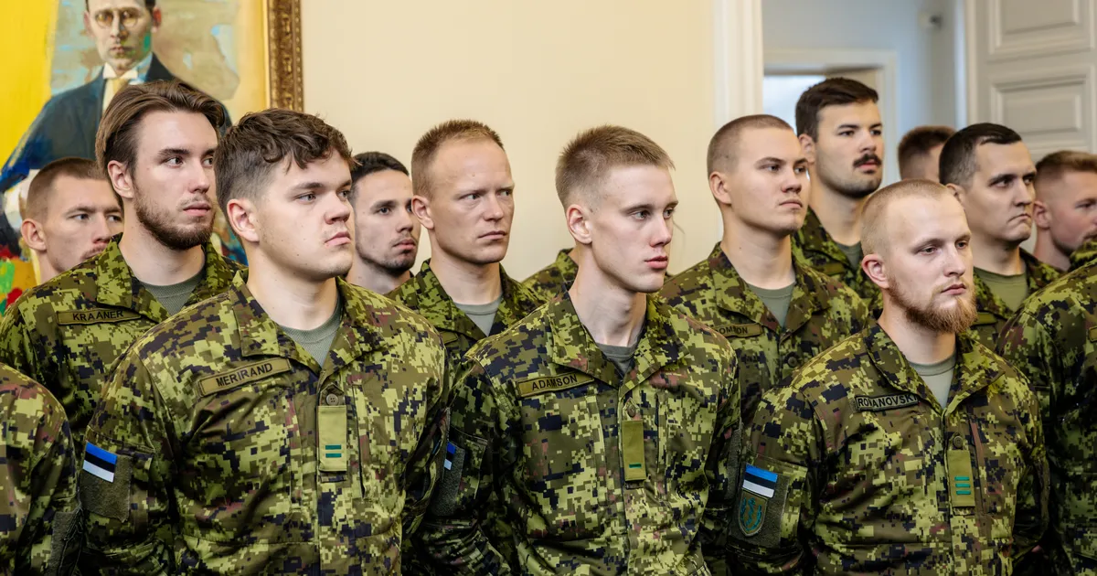 GALERII ⟩ Peaminister Kristen Michal tunnustas välisoperatsioonidel osalenud kaitseväelasi