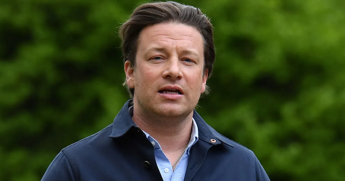 Läks üle piiri: kuulsa telekoka lasteraamat korjati skandaali tõttu müügilt ära