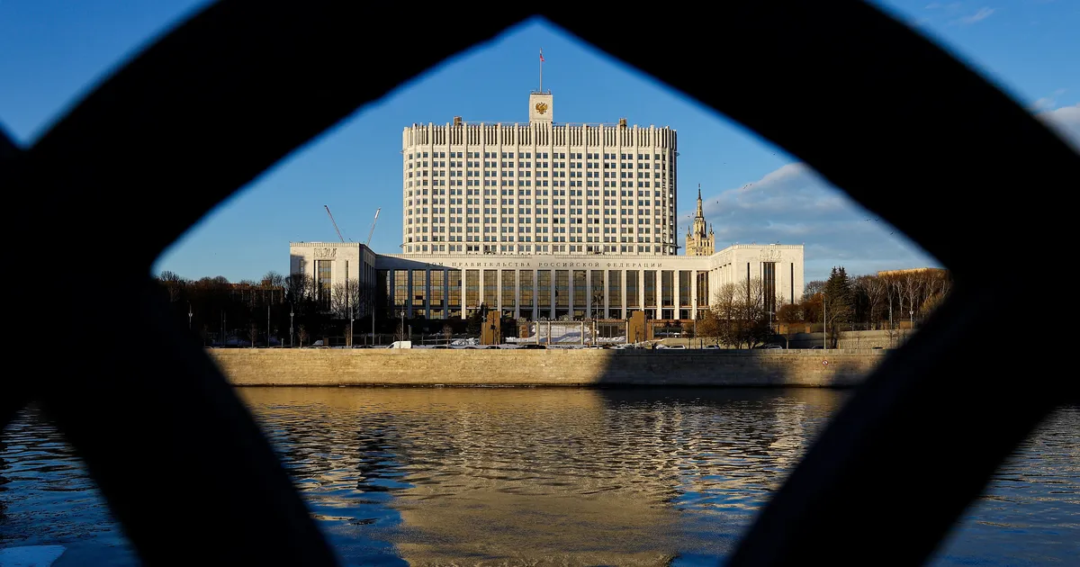 Venemaa hakkab ametnikke koondama