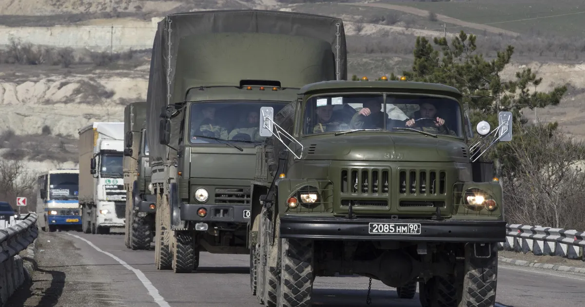 VIDEO ⟩ Krimmis varises kokku okupeeritud Ukrainasse viival maanteel viadukt