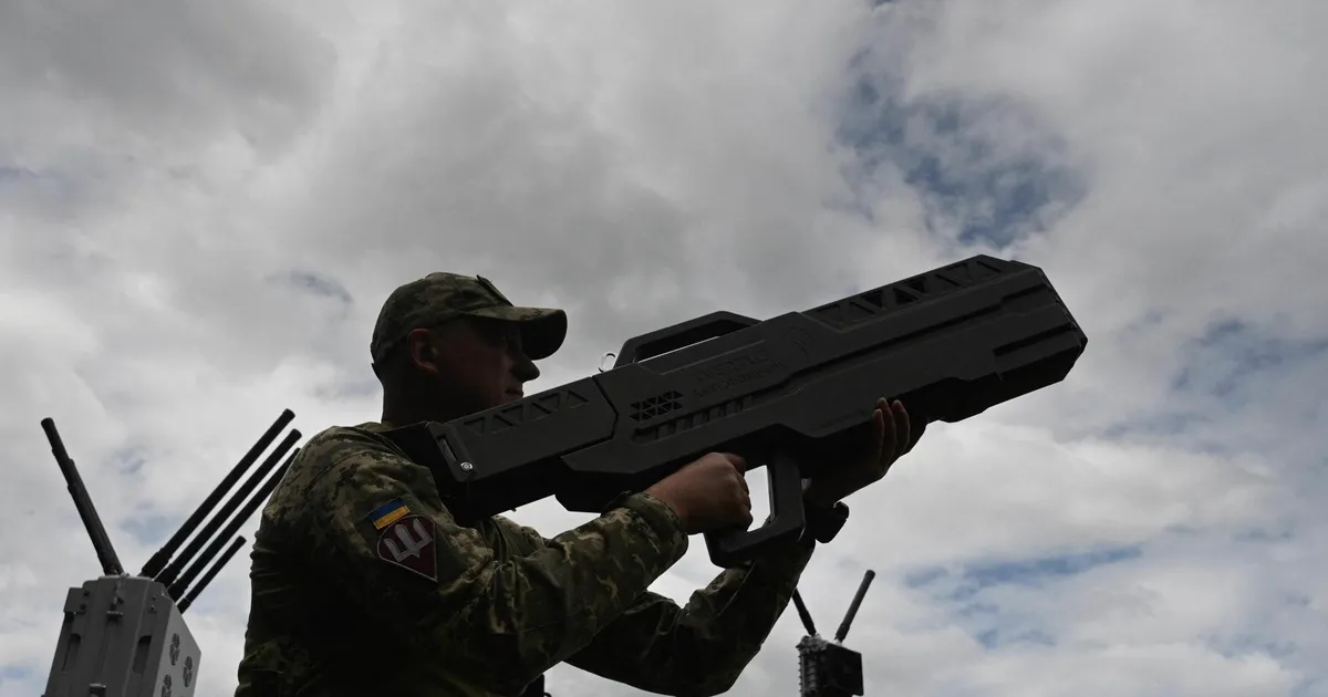 INTERVJUU ⟩ Briti sõjaanalüütik: Putini sidevahendite tarneahela haavad juba paistavad