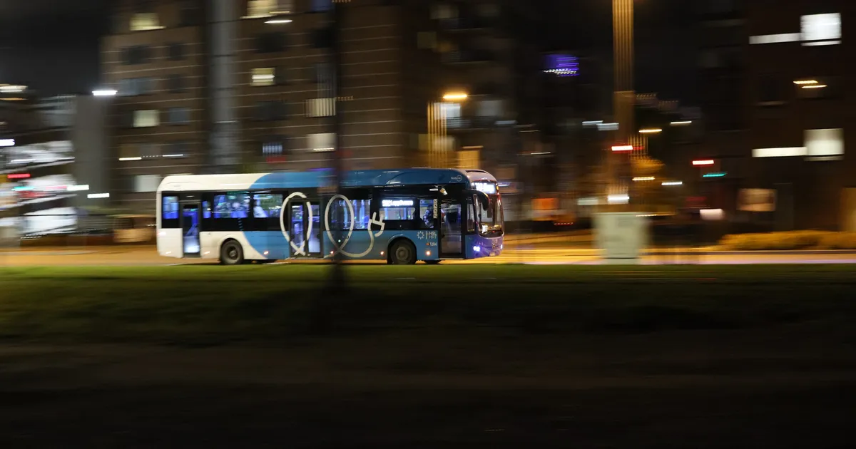 Kas sina julgeksid sõita lumetormiga, kui bussijuht vaatab TikToki?