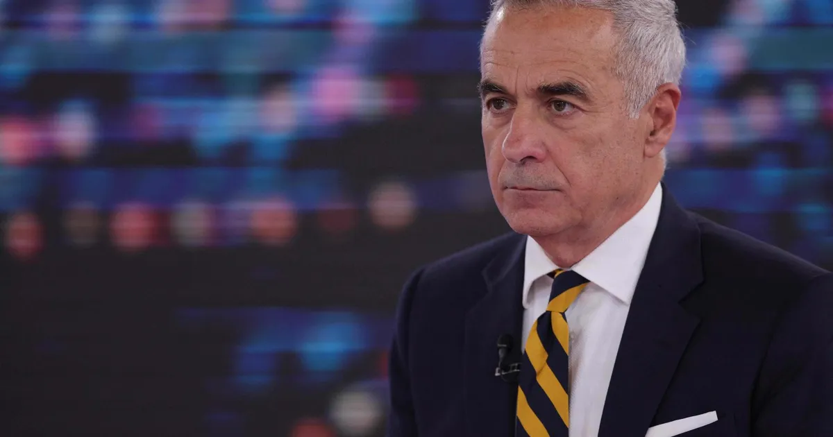 ÜLEVAADE ⟩ Rumeenia presidendivalimiste esimese vooru võitis eikuskilt ilmunud venemeelne äärmuslane