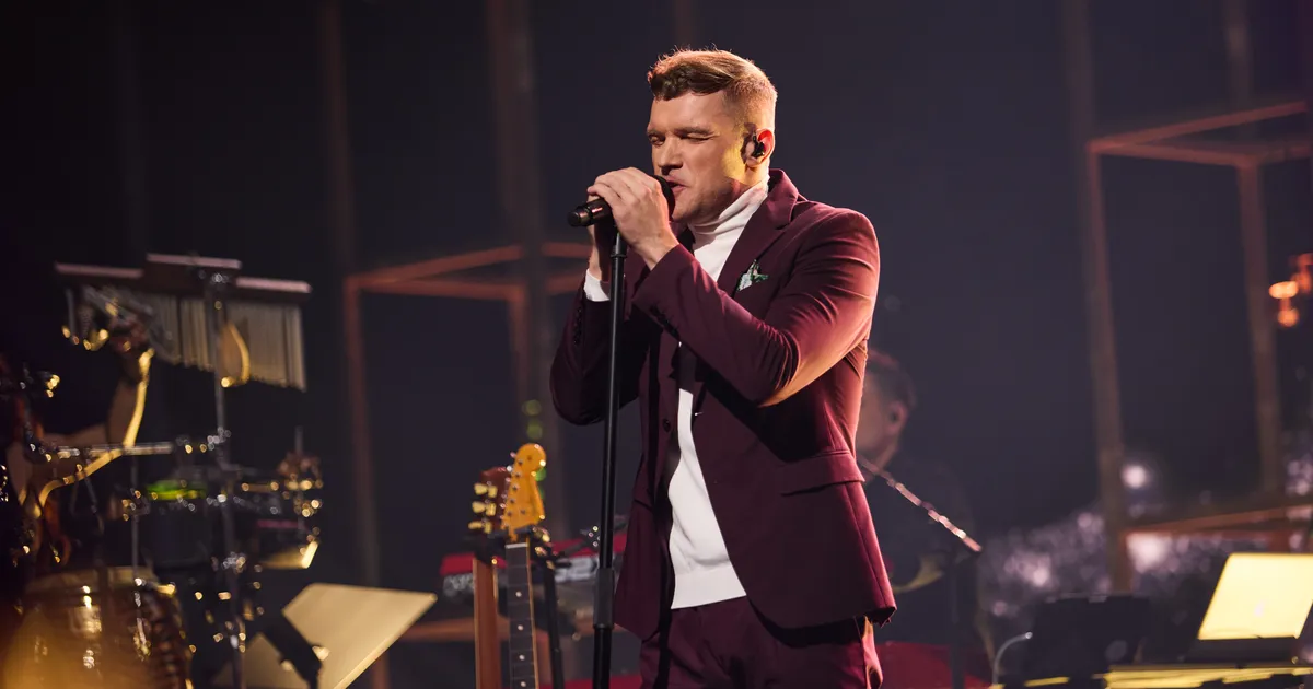 GALERII ⟩ Keeruline kooliaeg ja esimesed mälestused: tele- ja filminäod puistasid telesaates südant