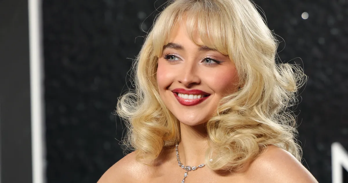 HEA UUDIS POISSMEESTELE ⟩ Tõusev staar Sabrina Carpenter on vallaline!