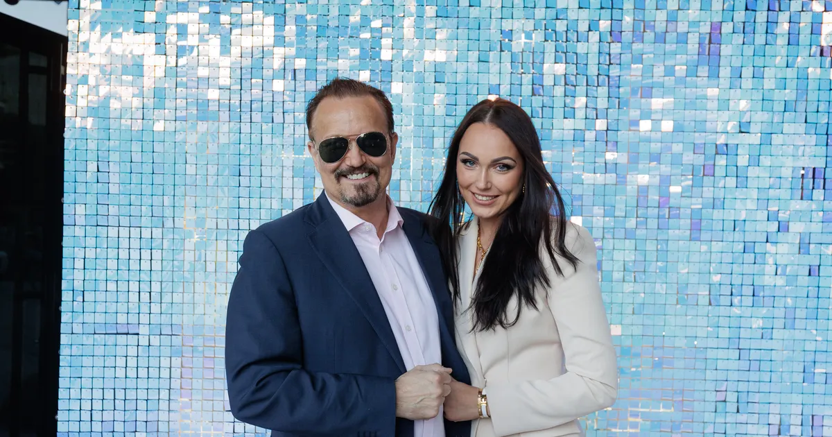 AFÄÄRIBALLAAD? ⟩ «Hoia ta pead meie voodis.» Elisa Kolk kisub Eesti Lauluga lahti hingehaavad