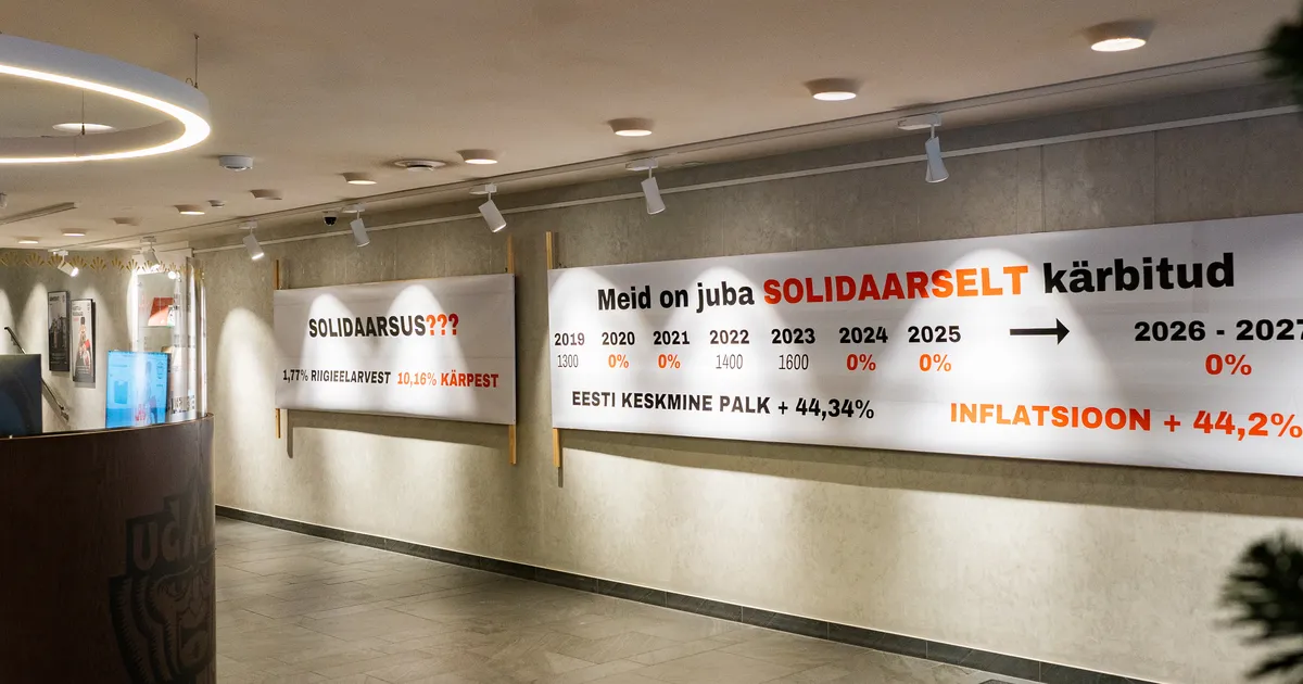 SEIS ON HALB ⟩ Teatrirahvas piketeerib teatrites edasi