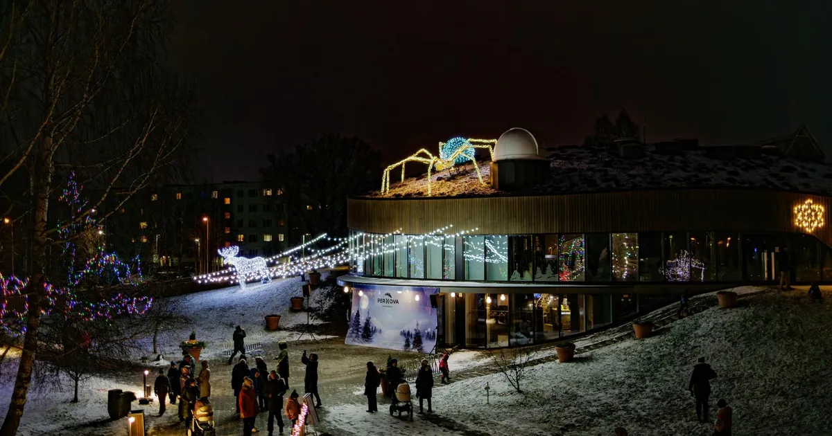 Talvevalguse promenaadil pakuvad silmailu eriilmelised installatsioonid