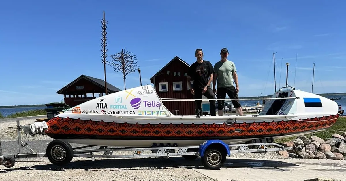 Üle Atlandi ookeani sõudvad eestlased jagavad esimese päeva muljeid: niimoodi rullis, et pidin kalu toitma
