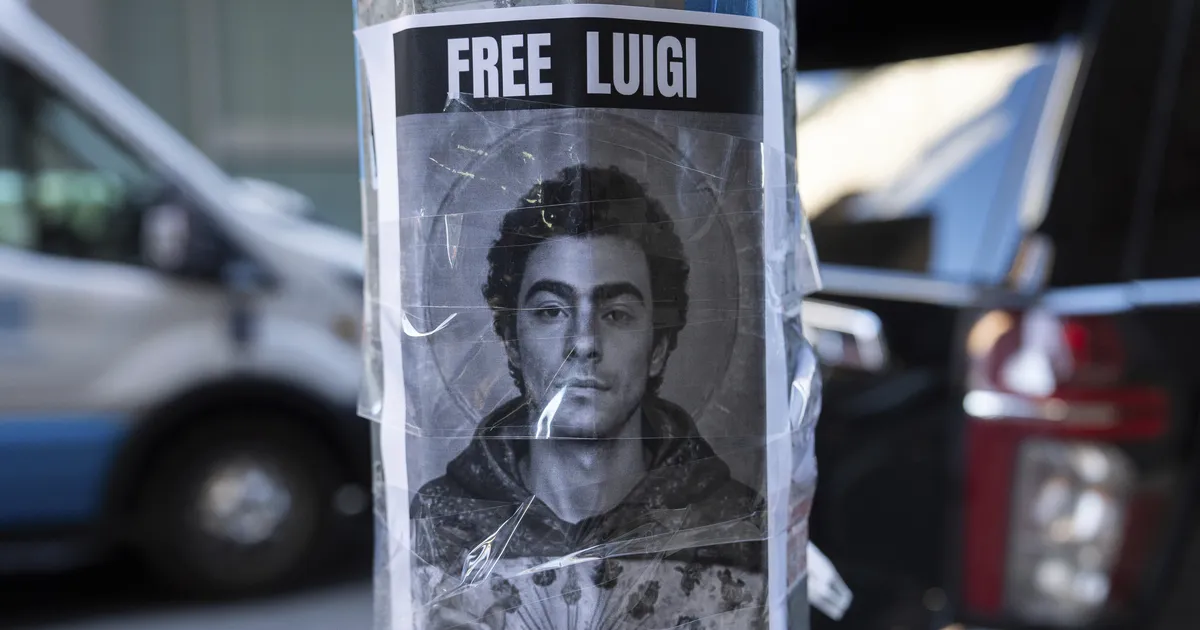 VIDEO ⟩ USA kindlustusjuhi maha lasknud mehe ümber tekkis rahvaliikumine