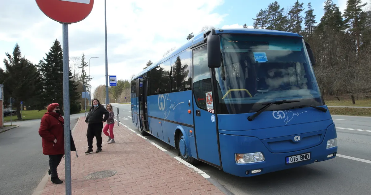 PROBLEEMNE BUSSISÕIT ⟩ Tsirguliina invaliid: mind taheti jätta külmaga peatusesse ootama