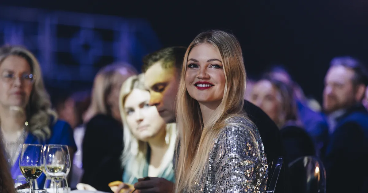 GALERII ⟩ Särav pidu! Vaata, kuidas rahvas jõulugaalal pidutses!