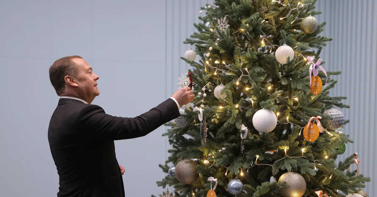 Vene ekspresident Medvedev ähvardas Briti ajakirjanikke: olete seaduslikud sõjalised sihtmärgid