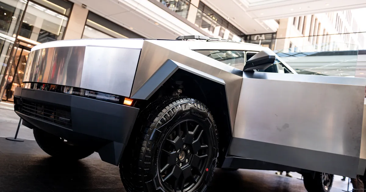 Tesla kutsub tagasi 700 000 sõidukit, seitsmes kord sel aastal