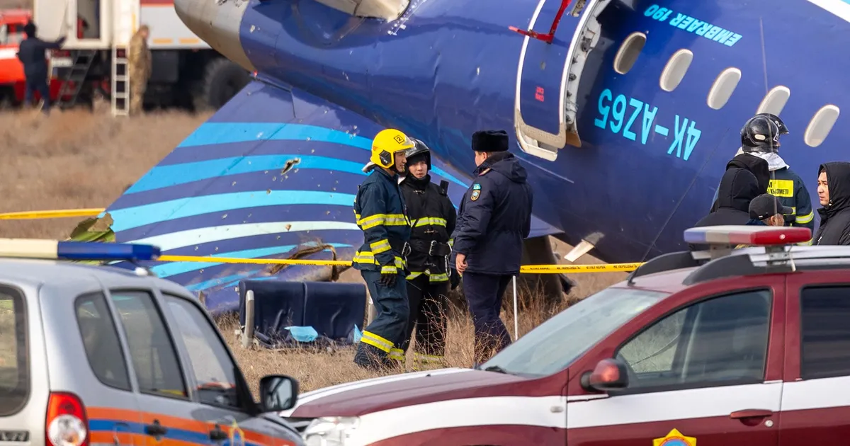 Kasahstanis alla kukkunud lennuki rusudelt leiti kummalised jäljed