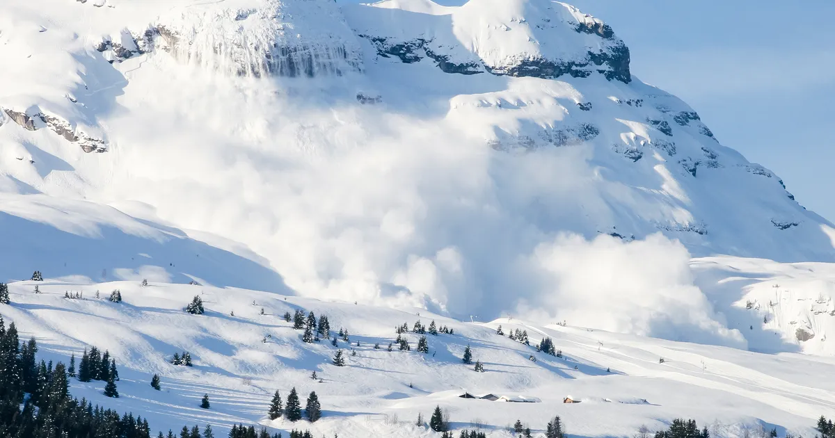 VIDEO ⟩ Jõuluime: laviini lõksu jäänud mees pääses eluga tänu oma vennale ja sõrmedele