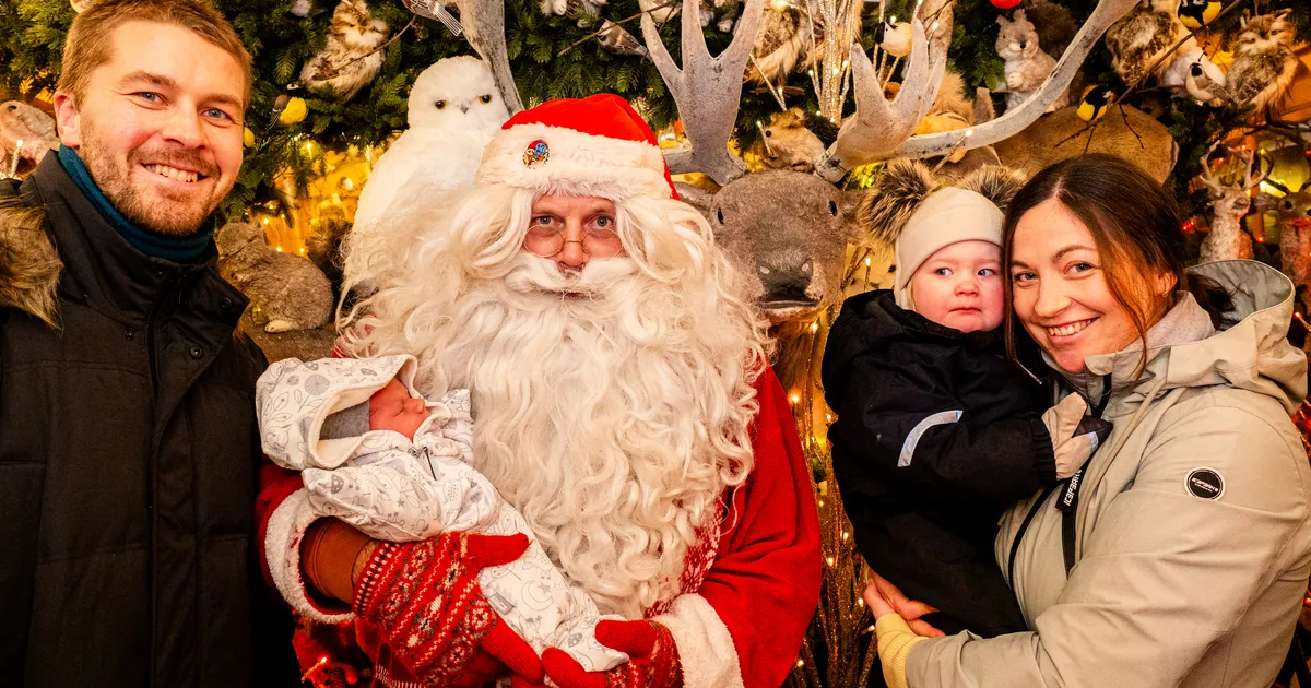GALERII ⟩ Vaata, kes kasutasid viimast võimalust ja tegid Tallinna jõuluturu fotomajas pilte