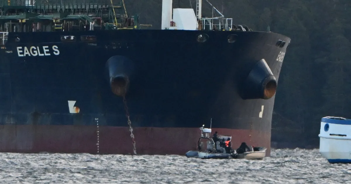 KAEBUS KOHTUSSE ⟩ Kaablite lõhkumises kahtlustatava laeva meeskond süüdistab Soome võime kiusus