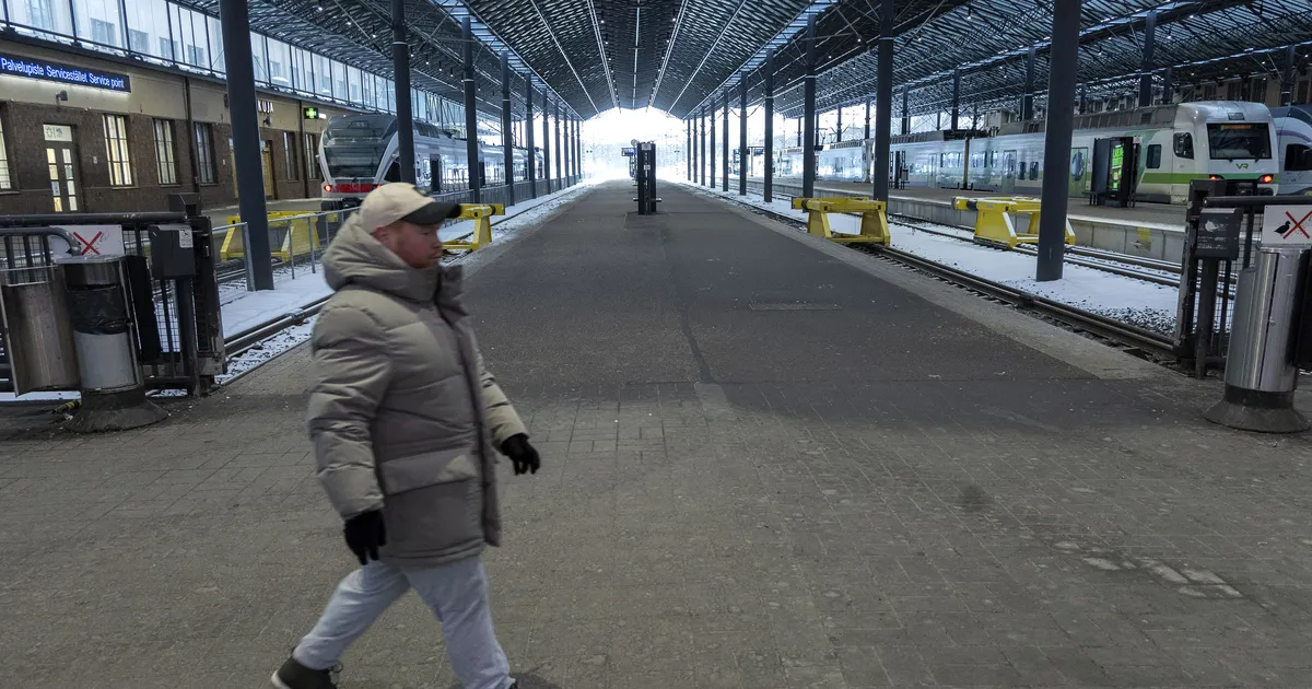 Kaablivargus peatas Soome raudtee töö