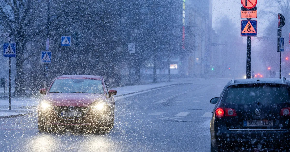 Tartumaal on suur libeduseoht! Sõiduteid katab lumi ja soolapuder