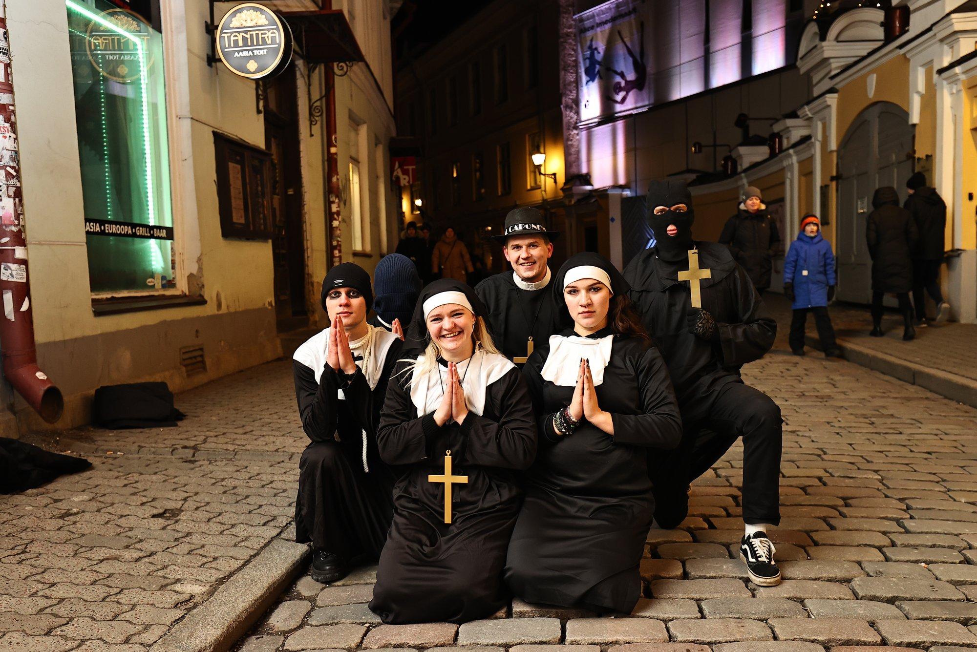 FOTOD | Head uut aastat! Vaata, milline möll on käimas Tallinna kesklinnas