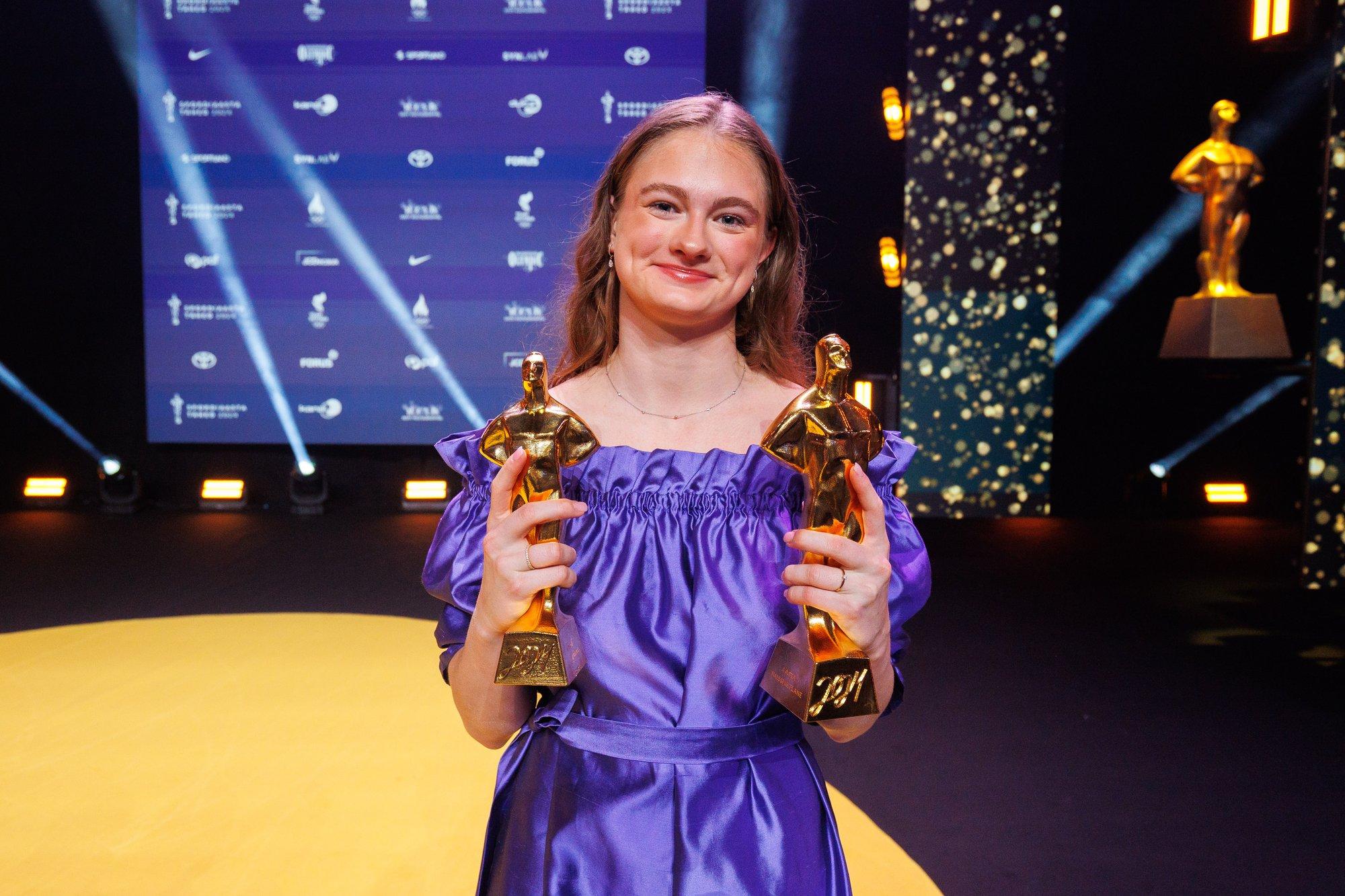 KUULA | „Mis tunne on?“ Eneli Jefimova äpiga föönist, täisealiseks saamisest ja unenägudes ujumisest