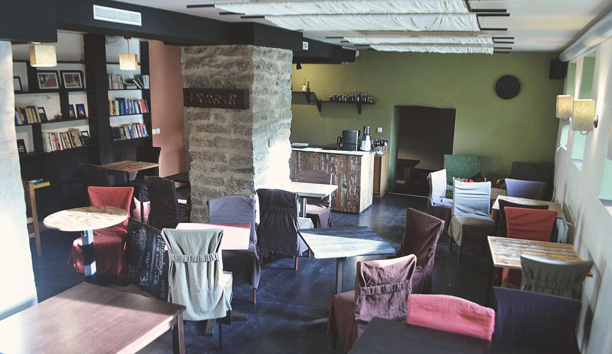 Rahva seas populaarsete rahvusköökide käive õitseb. Üht neist kimbutab aga maksuvõlg