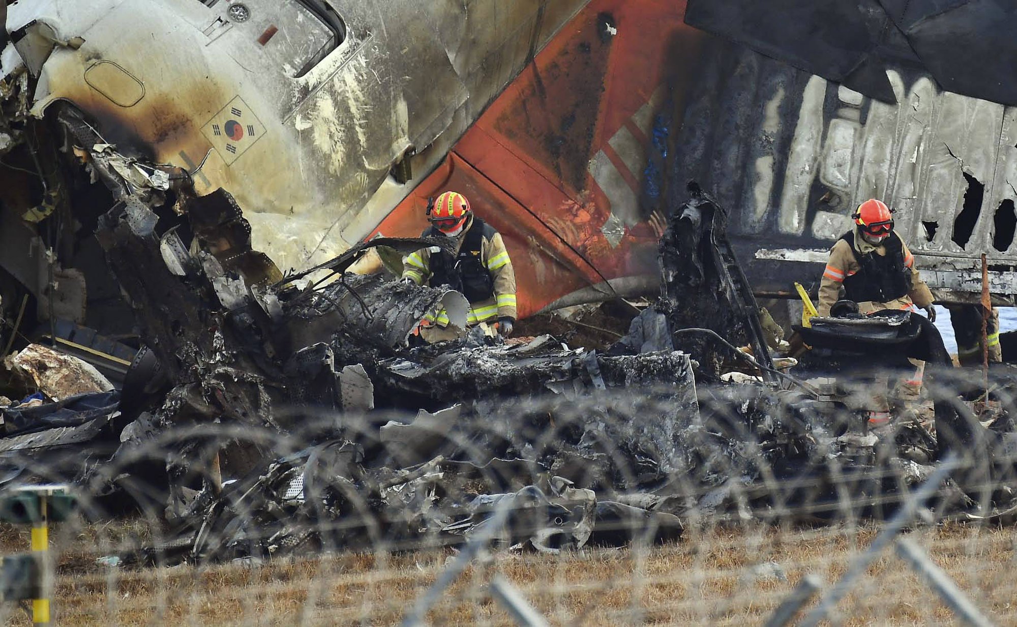 Lõuna-Koreas hävinud lennuk tegi enne katastroofi 48 tunni jooksul 13 lendu