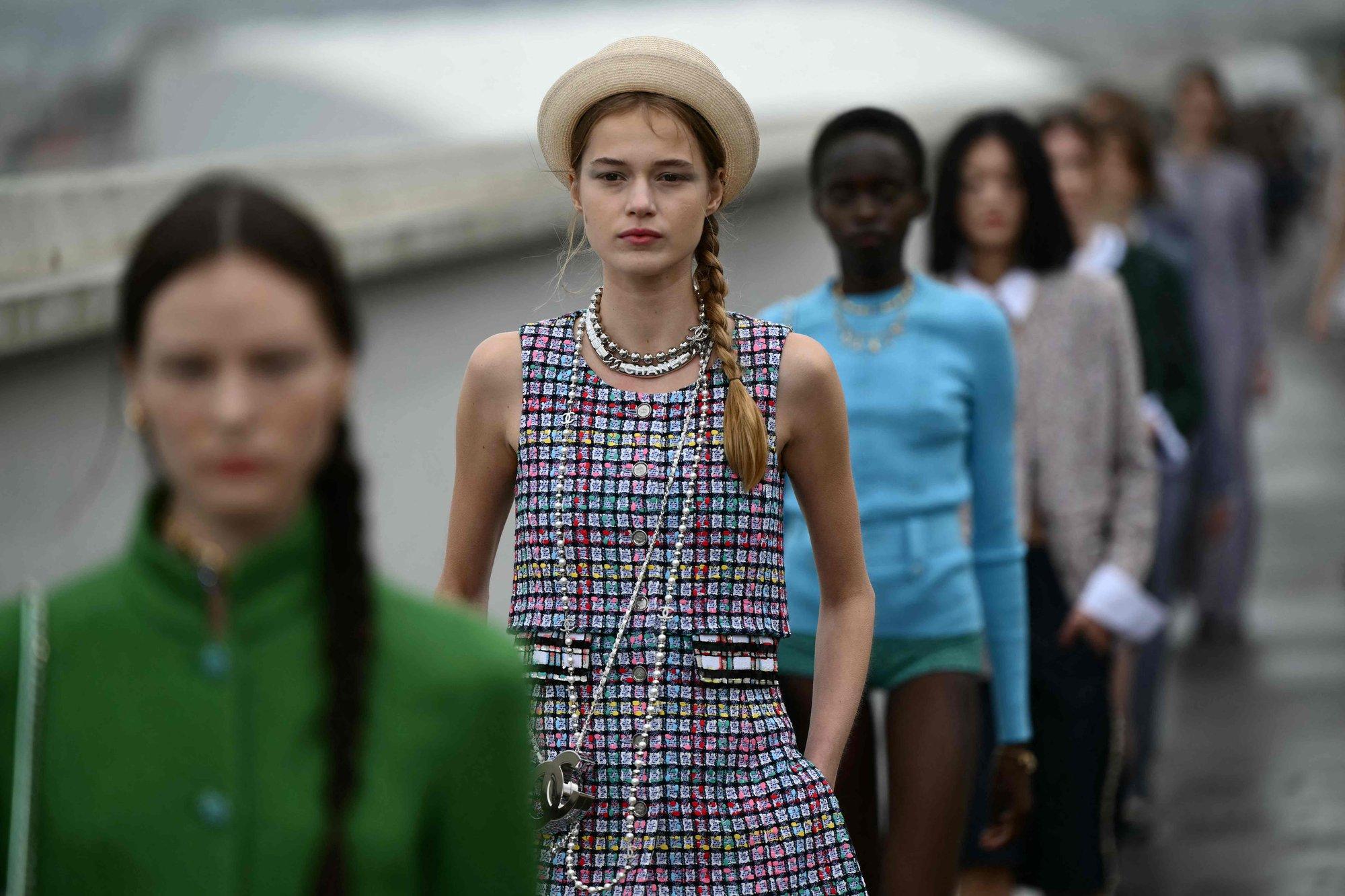 EESTI NAISE 2024. AASTA TOP | 15 klassikalist moeeset, millesse tasub süümepiinadeta investeerida