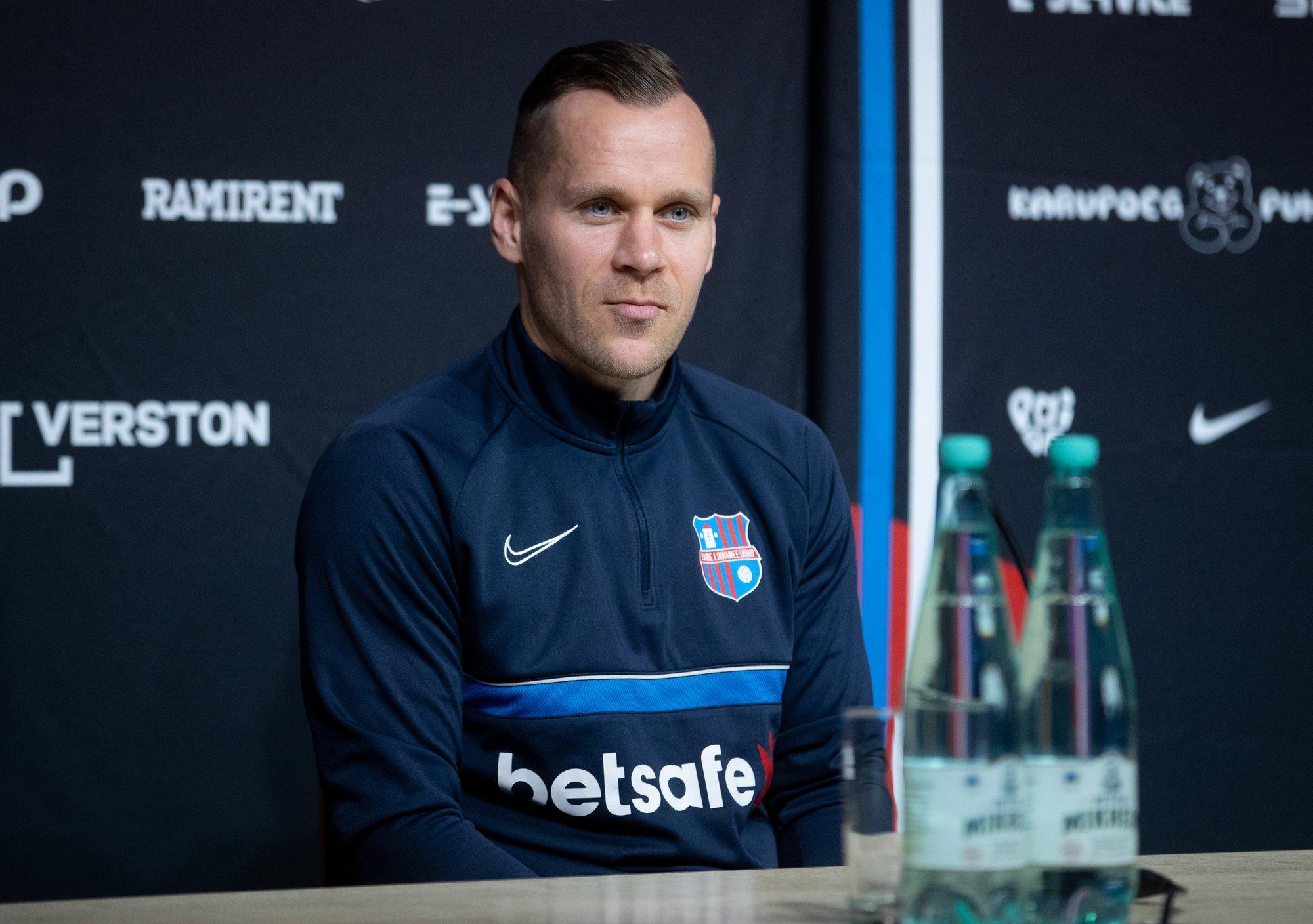 Premium liiga rekordimees liitus esiliigasse langenud Nõmme Unitediga