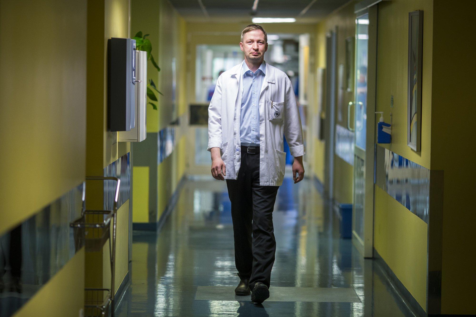 Arsti juurde jõutakse liiga hilja. Kardioloog selgitab, milliste sümptomitega peaks kindlasti küsima saatekirja