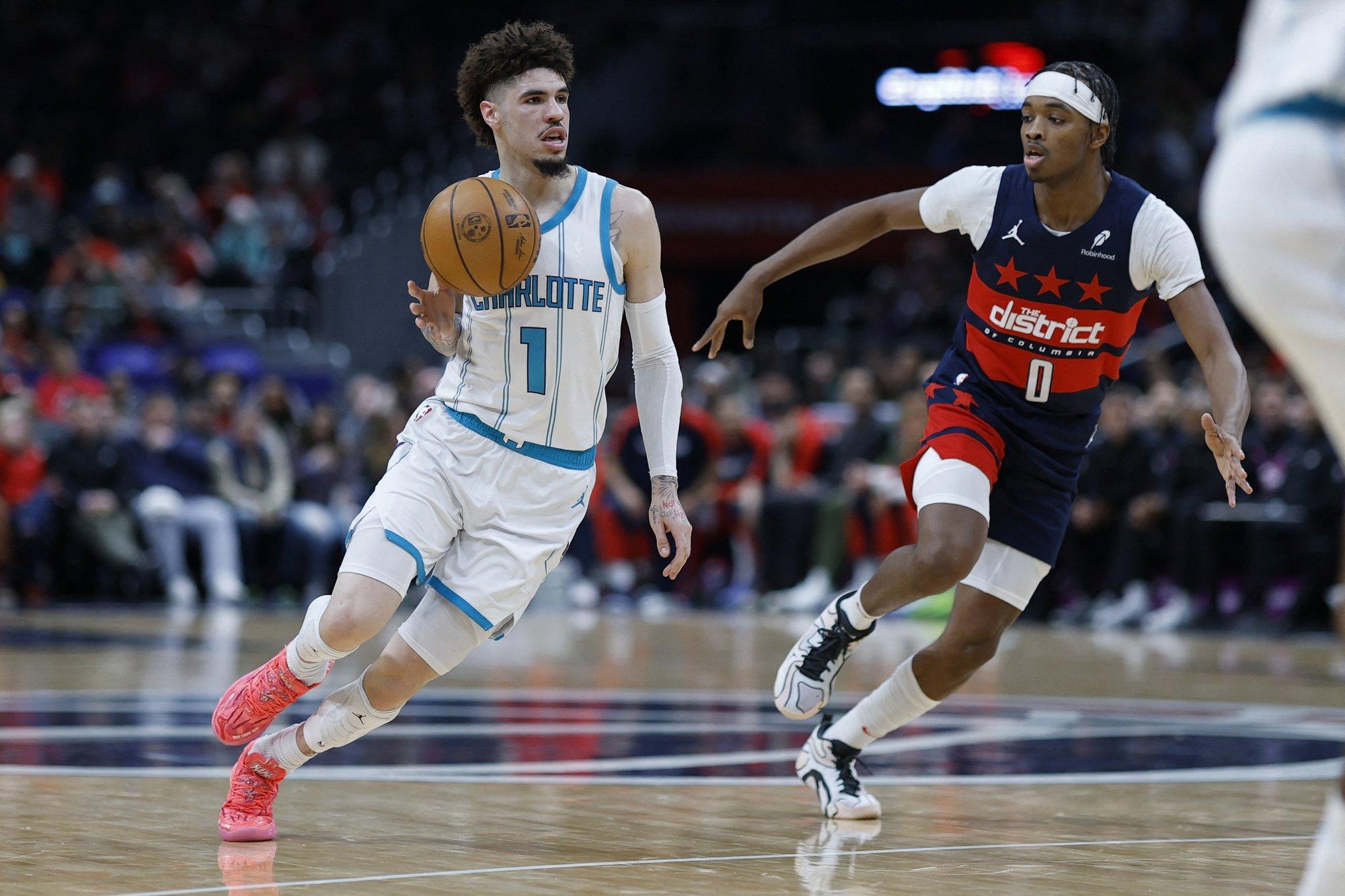 LaMelo Ball Leedus mängimise perioodist: voodid olid lühikesed, toit kehv ja kõik halvasti