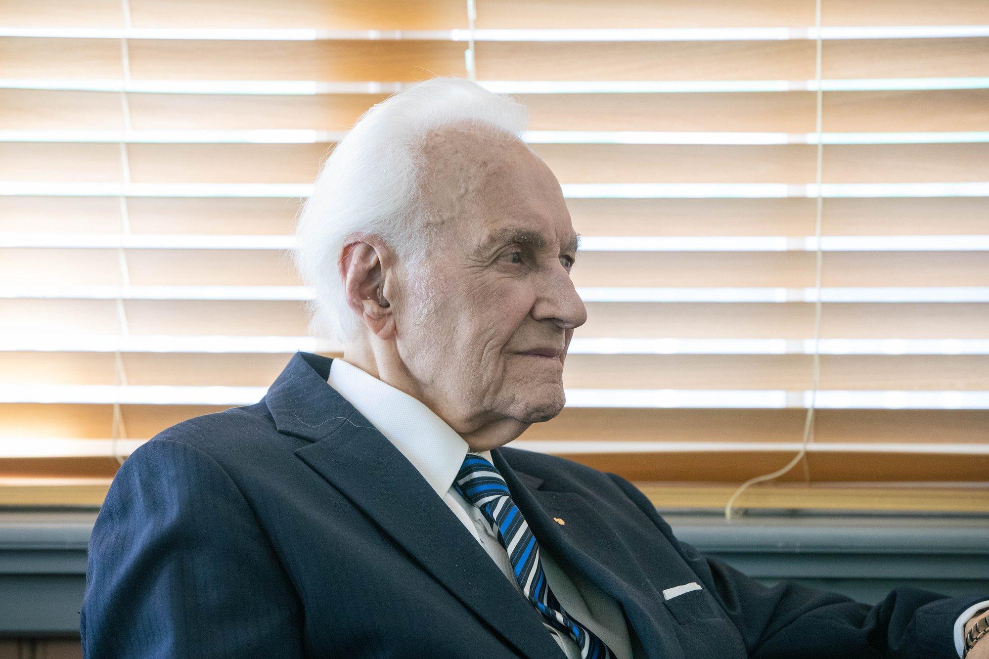 President Arnold Rüütel viibib jätkuvalt haiglas