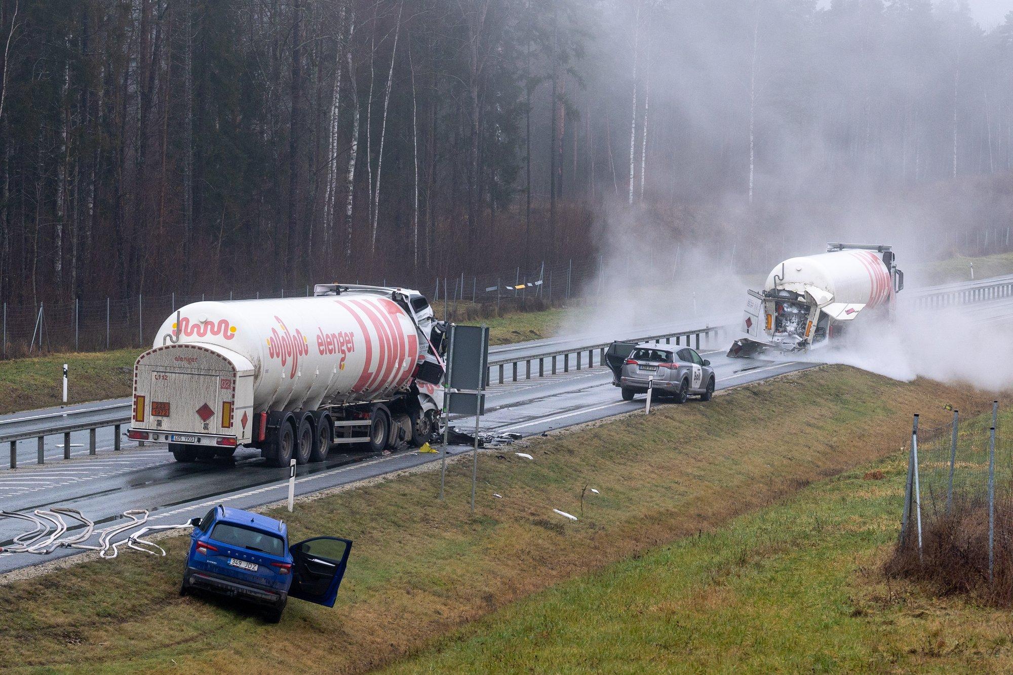 Lekkiv maagaasitsistern transporditi Vasalemma karjääri. Päästeamet: see oli parim lahendus