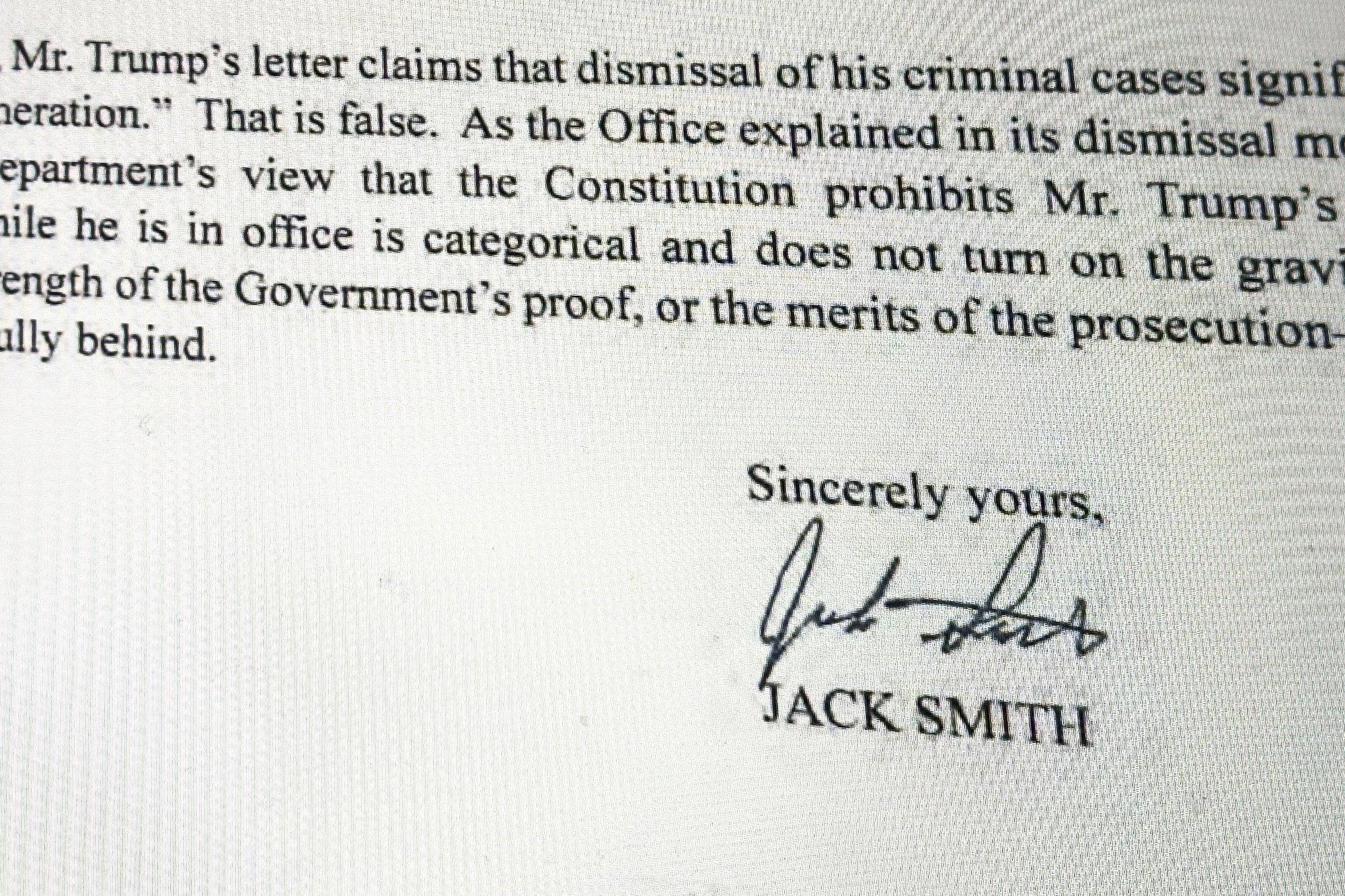 Eriprokurör Smithi raportis öeldakse, et Trump oleks valimistulemuste muutmise katses süüdi mõistetud