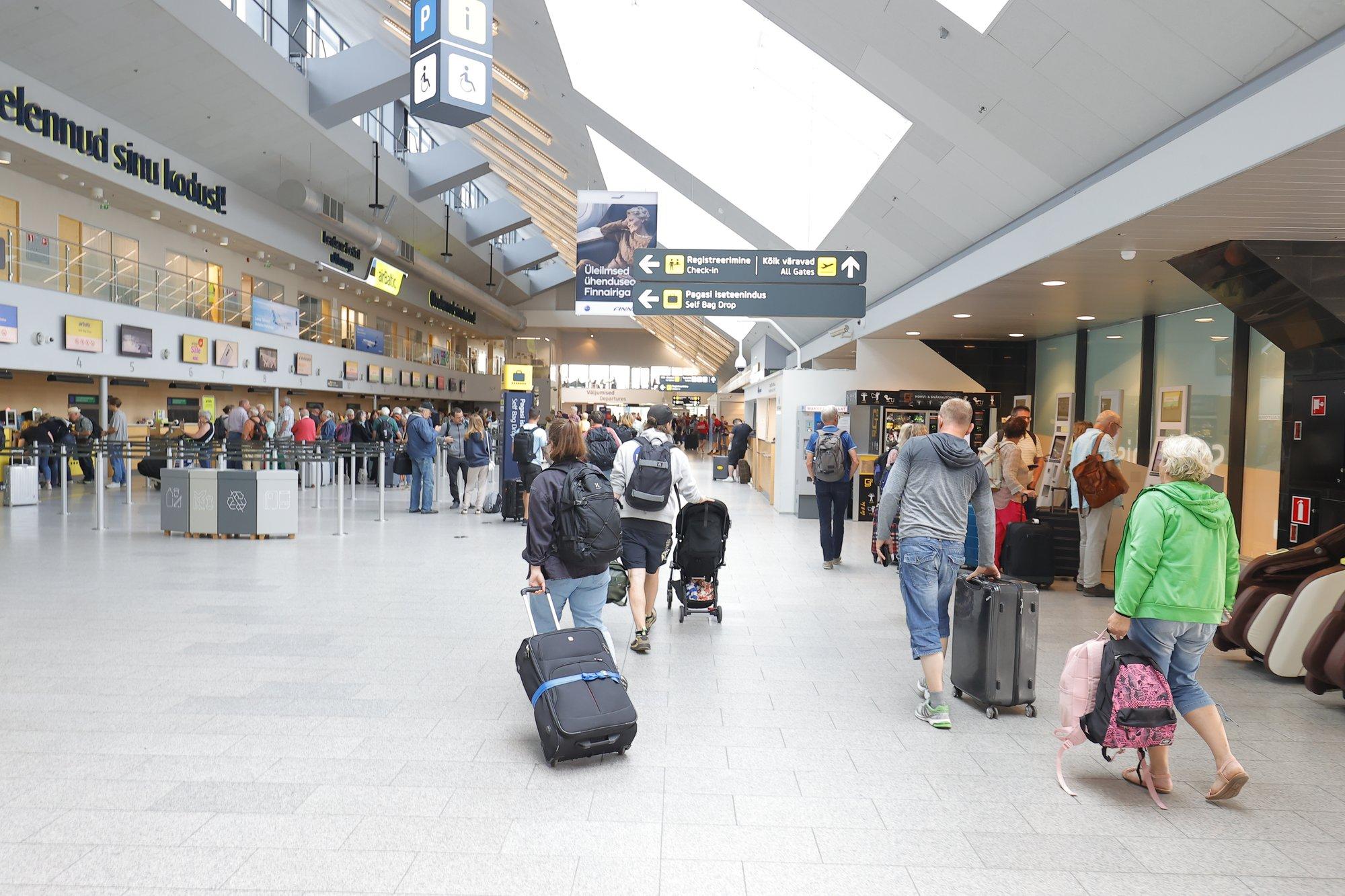 Aasta esimeses pooles kulutavad eestlased auto ja kodu remondi asemel raha reisimisele