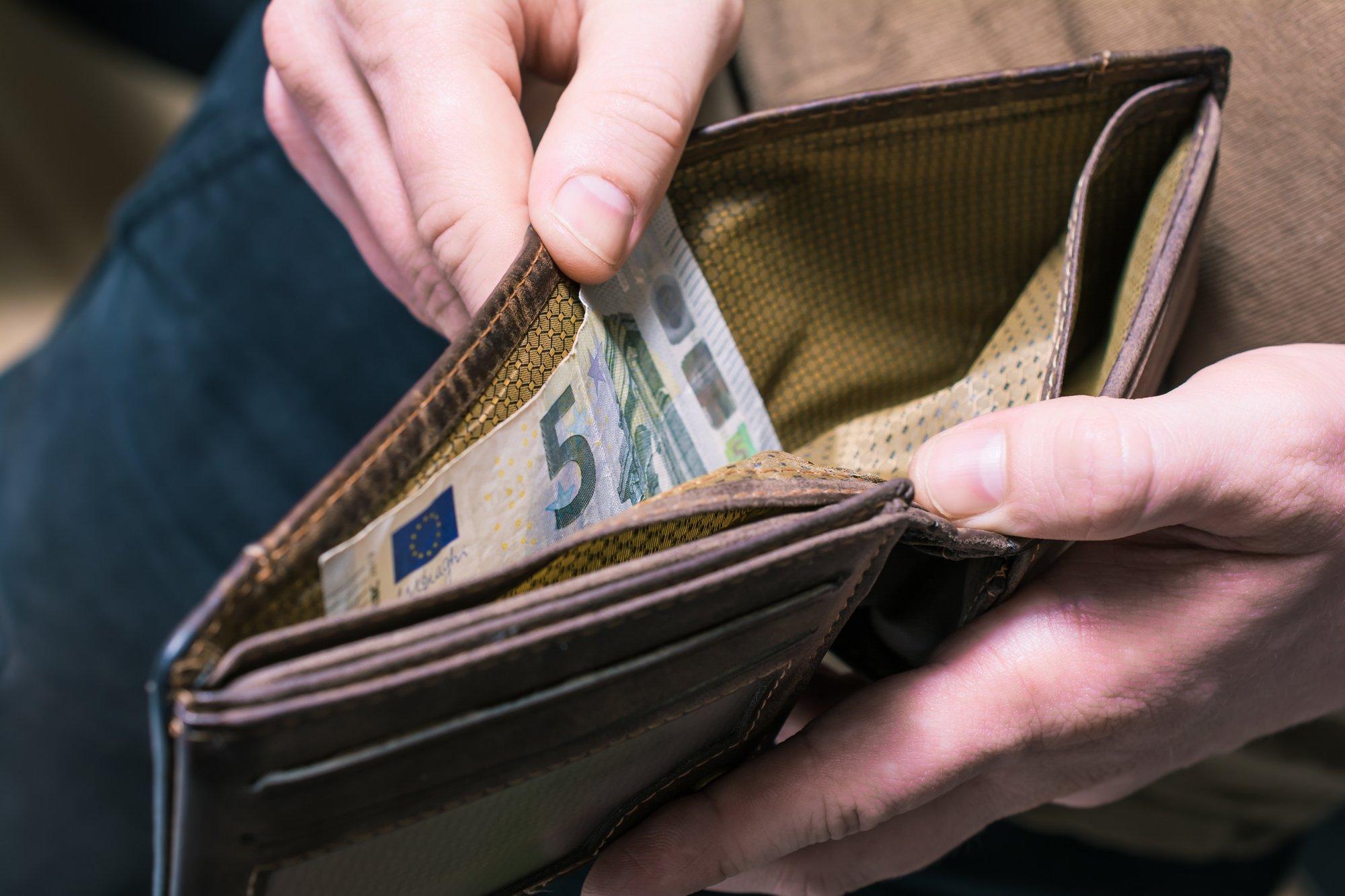 Rahakotis ulub tuul? 5 soovitust, kuidas pühadest rahaliselt taastuda