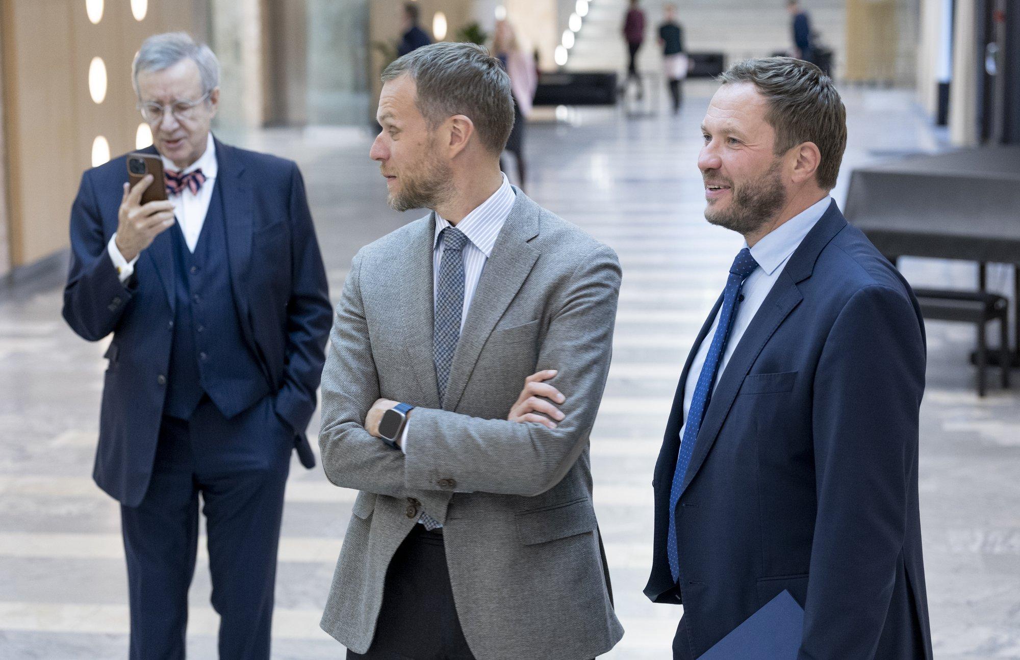 FOTOD JA VIDEO | Ilvese ja Landsbergise vestlusring: meie suured liitlased ei tahagi sõda võita