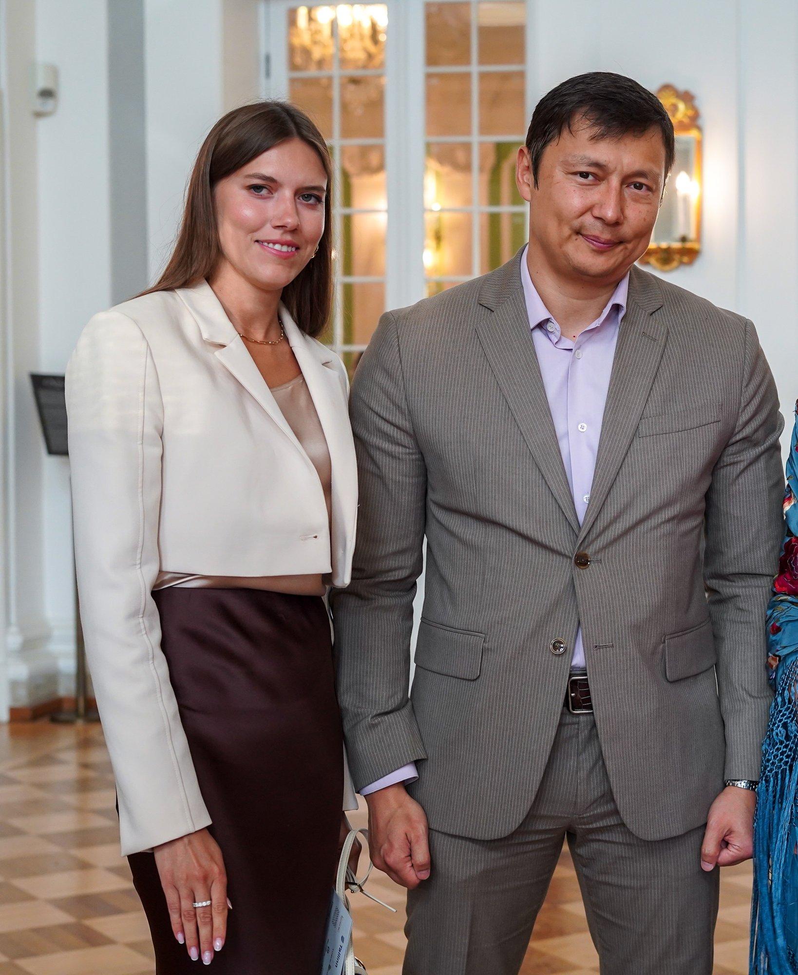 Anastassia Kovalenko-Kõlvart abielust Mihhail Kõlvartiga: suhtleme päeva jooksul nii tihti, et meil ei ole vaja õhtul veel eraldi poliitikast rääkida