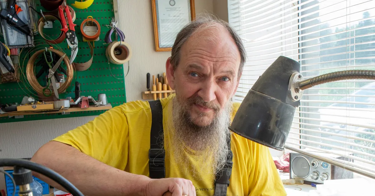 Eestis elab ainult üks ikoonimeister, see on tema lugu