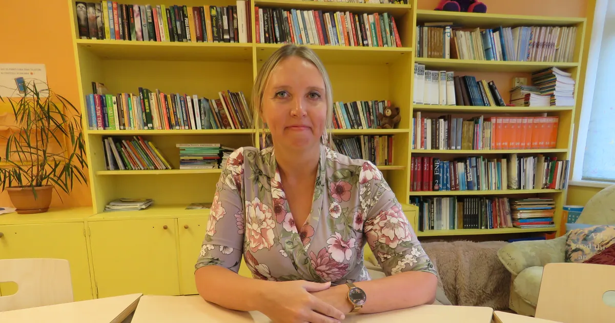 NOORTEROMAAN ⟩ Täiuslik maailm või illusioon?