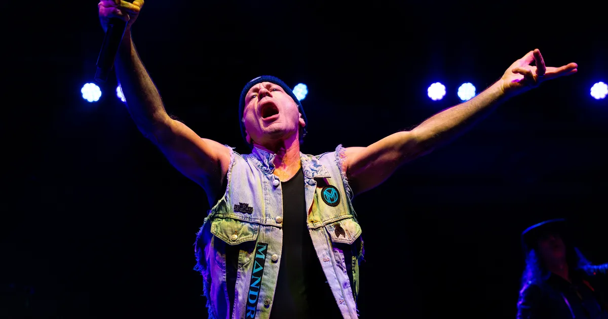 ANDEKAS MEES ⟩ Iron Maideni laulja jäi rahvusvahelisel spordivõistlusel alla olümpiavõitjale