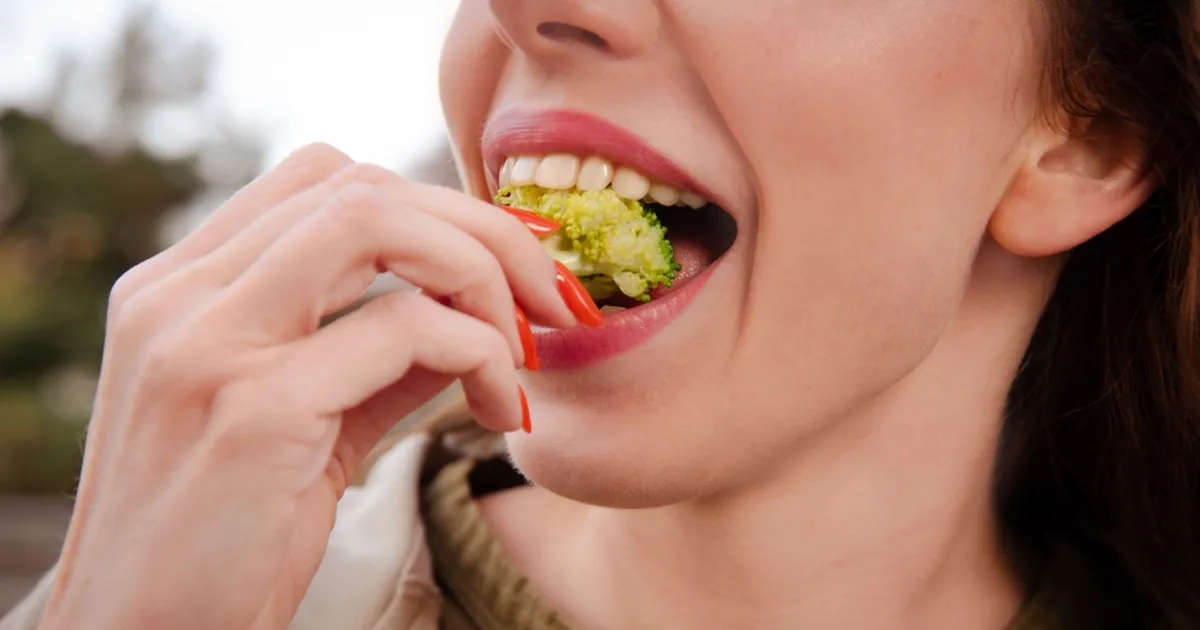 OLULINE TEADA ⟩ Pista neid toite menopausi ajal kahe suupoolega