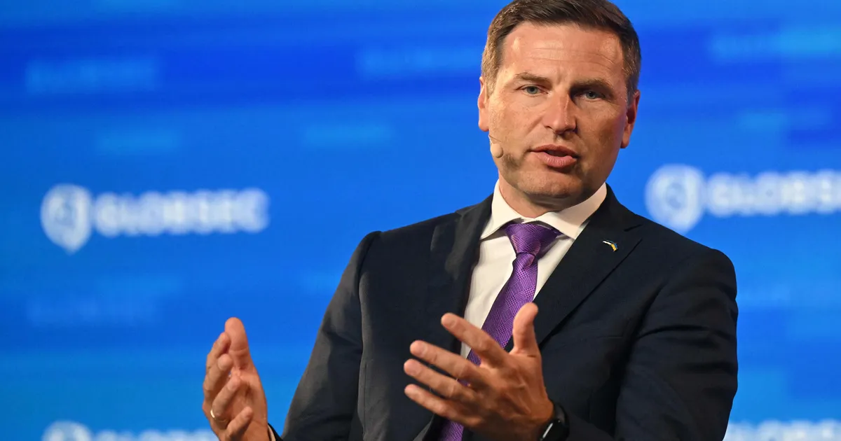 INTERVJUU ⟩ Kaitseminister: 100 miljoni euro jagu tellimusi Eesti kaitsetööstusele Ukraina toetuseks ei kujune mingiks probleemiks