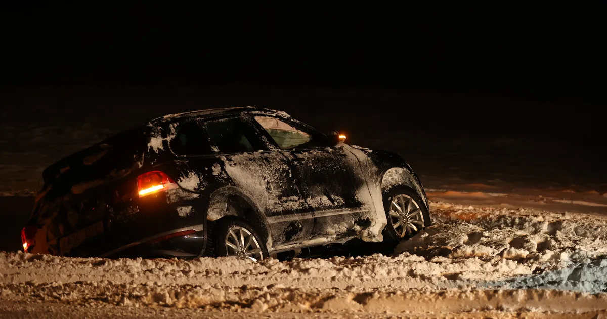 FOTOD ⟩ Maastur paiskus Saku vallas teelt välja kummuli