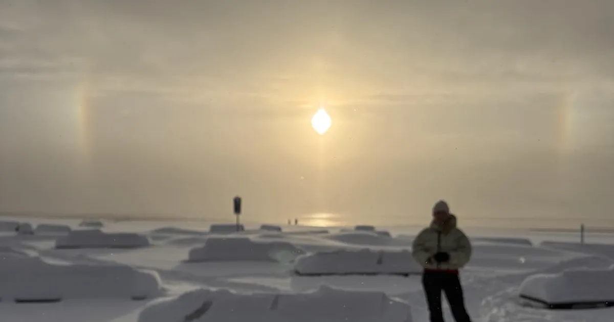 FOTO ⟩ «Loodus ikka oskab üllatada!» Pärnus kaunistas päikest halo