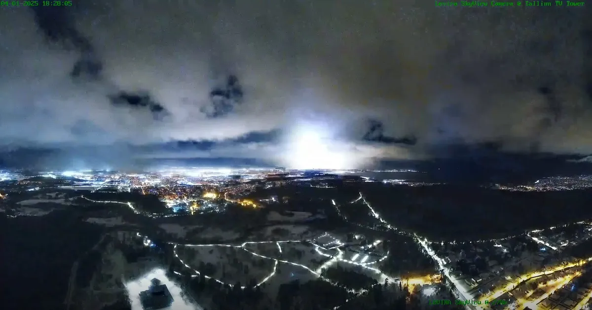 FOTOD ⟩ «Käis kõva pauk! Mõtlesin, et mis nüüd...» Tallinnas kärgatas pikne