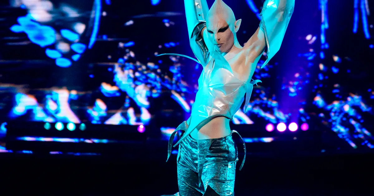 313 FOTOT ⟩ Skandaalne identiteedikabaree: vaata, kuidas pidutsevad Madam Andrus Vaarik ja drag queen'id